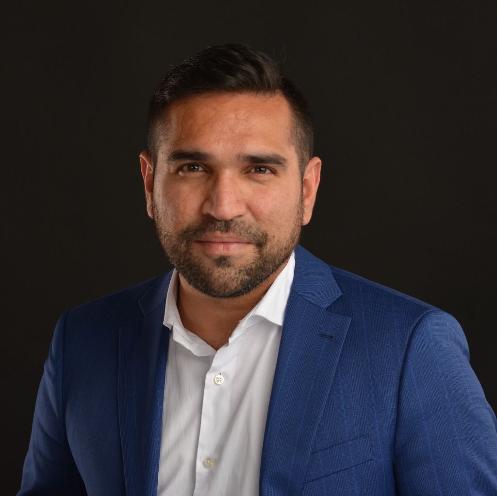 realtor photo