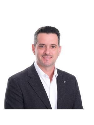 realtor photo